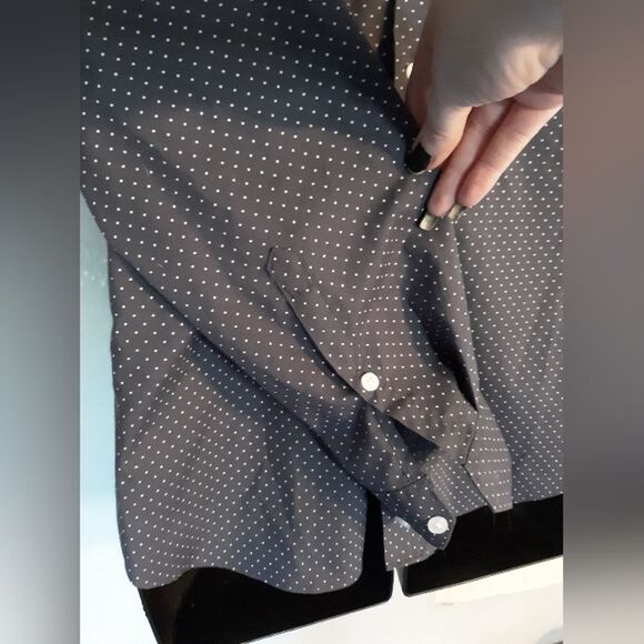 H&M gray/white polka dot slim fit button up shirt - Picture 3 of 6
